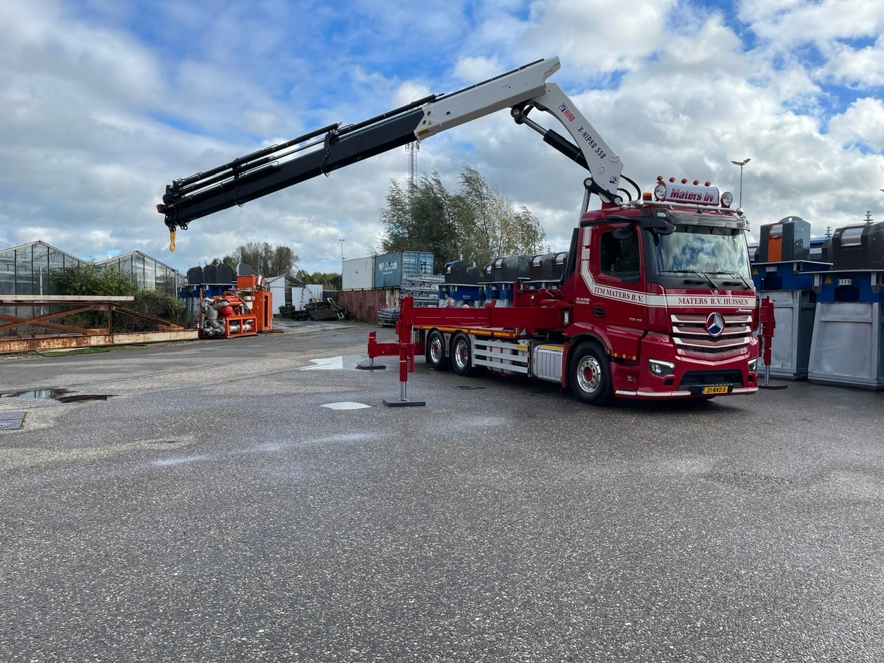 bakwagen met 55tm kraan